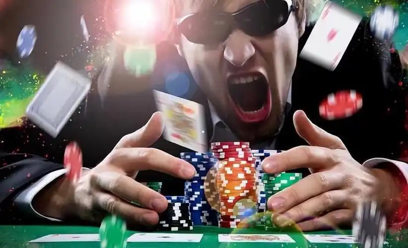 gold fish စလော့ မြန်မာ ကစားသူ Mobile ဖြင့် Jackpot Slots ကစားနေသောမြင်ကွင်း